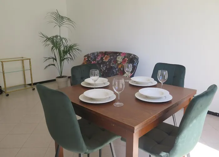 House Of Jane-2 Free Private Parkings - *